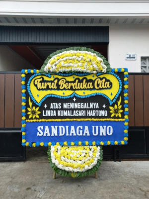 Papan Bunga Duka di Gunung Kemala